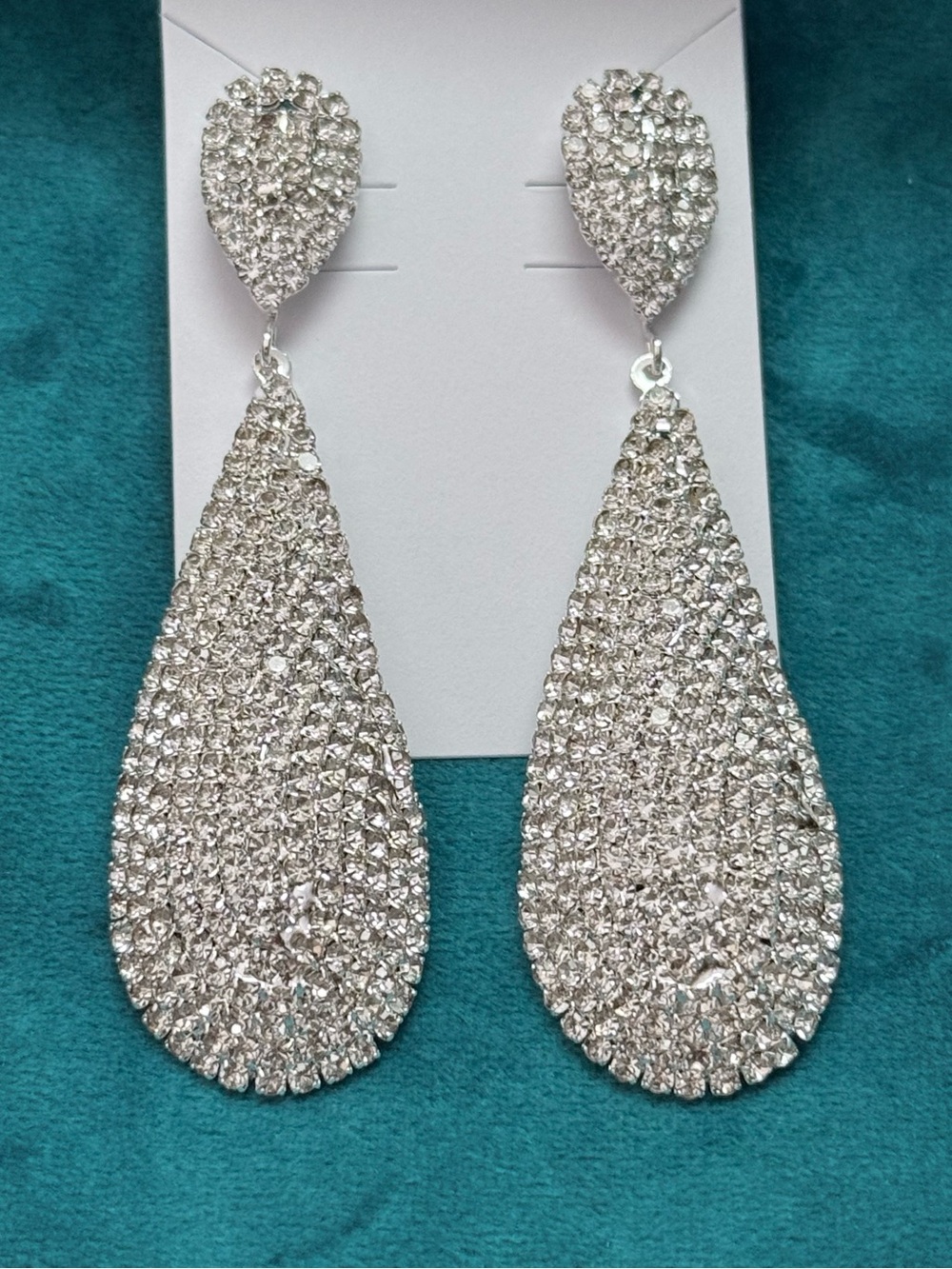 Sparkling Teardrop Rhinestone Dangle Earrings Silver NEW